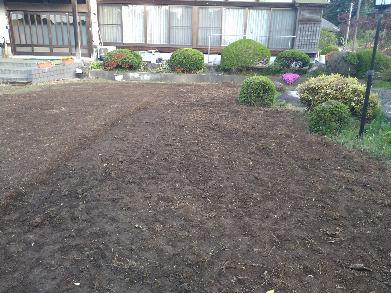 芝張り 自分で やり方