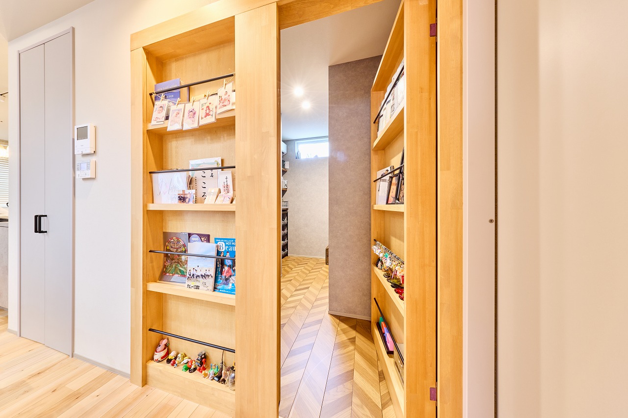 書斎 収納 隠し扉 本棚 ナチュラル