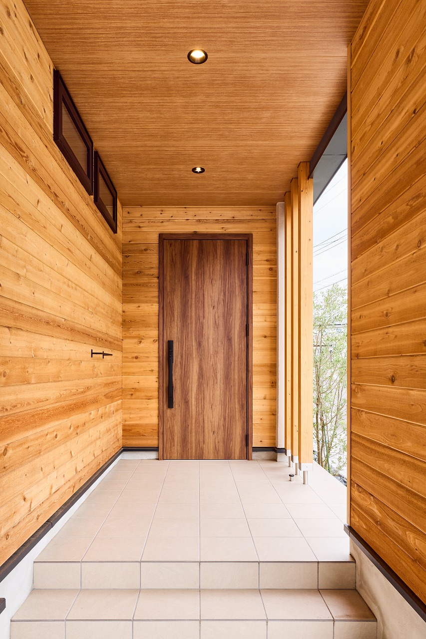 玄関ドア ジエスタ2 チーク 玄関ポーチ 自然素材 タイル